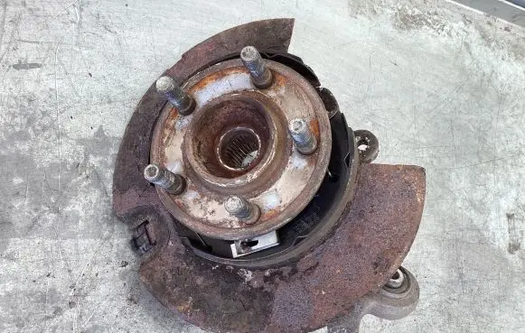 Chrysler 300 - 300C Rear wheel hub
