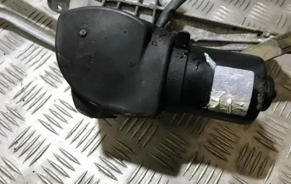 Renault Laguna I Wiper motor