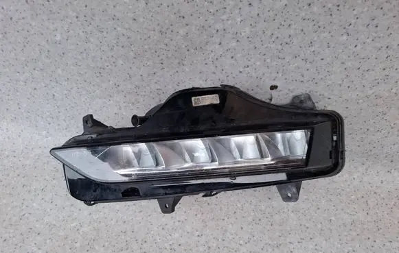 Skoda Octavia Mk4 Front fog light 5E3941700
