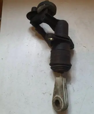 Audi A4 S4 B5 8D Clutch master cylinder 8E2721401