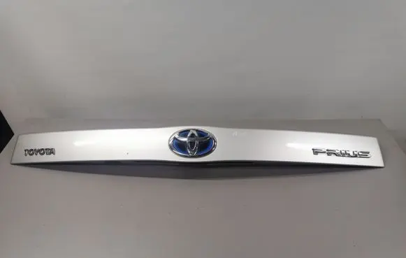 Toyota Prius (XW30) Trunk door license plate light bar 
