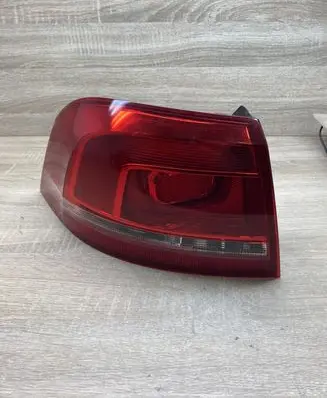 Volkswagen PASSAT B7 Rear/tail lights 3AF945095C 605001 LEFTSIDE