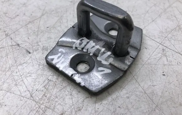 BMW 1 F20 F21 Rear door lock loop/hook striker 