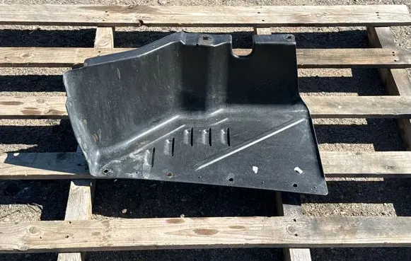 Volkswagen Transporter - Caravelle T5 Engine splash shield/under tray 7H0825207K 7H0825207G