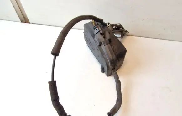 Audi A8 S8 D3 4E Tailgate/trunk/boot lock/catch/latch 4E0827383C
