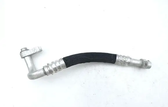 Aston Martin DBX Air conditioning (A/C) pipe/hose MY8319D602AA