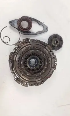 Volkswagen Touran II Clutch set kit 0AM141017BR