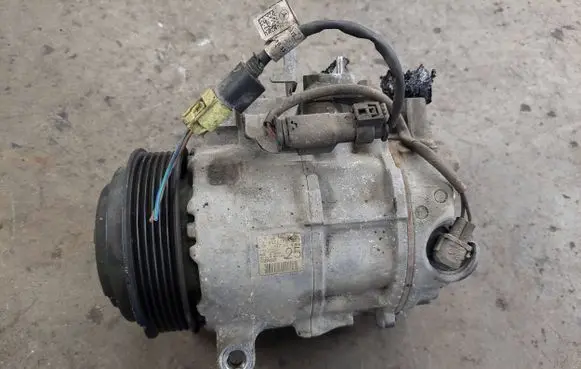 Mercedes-Benz C W204 Air conditioning (A/C) compressor (pump) A0008302500 4471504326 6SEU160007