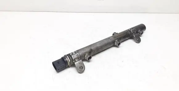 Mercedes-Benz E C207 W207 Fuel main line pipe A6420703095