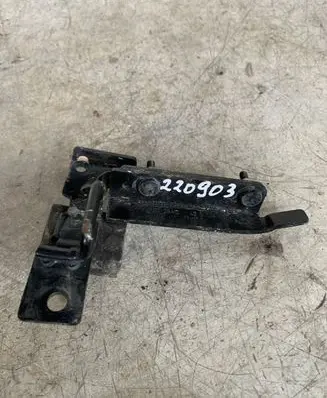 Ford C-MAX II Sliding door bottom rail AM5138A12