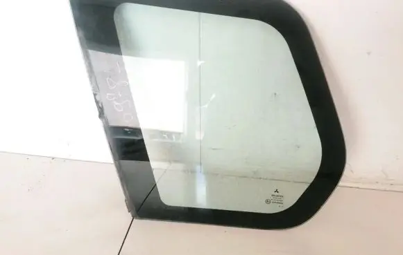 Mitsubishi Space Star Rear side window