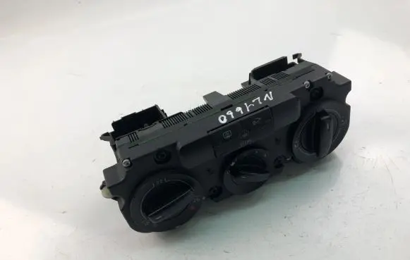 Volkswagen PASSAT B6 Interior fan control switch 