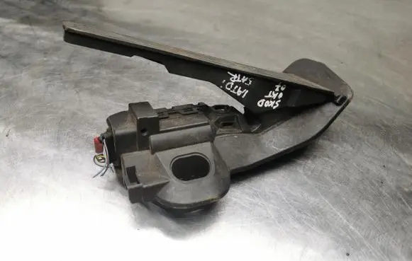 Skoda Octavia Mk2 (1Z) Accelerator throttle pedal 1K2721503M
