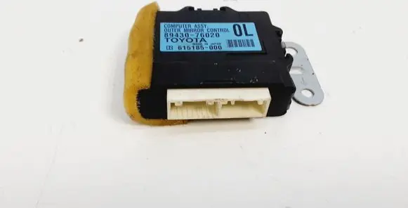 Lexus CT 200H Wing mirror control module 8943076020