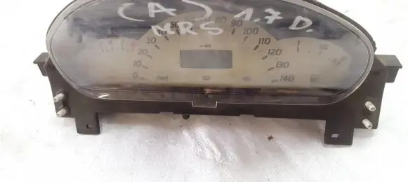 Mercedes-Benz A W168 Speedometer (instrument cluster) 09051680091