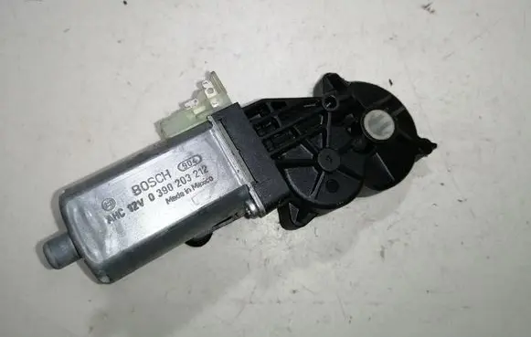 Mercedes-Benz ML W164 Seat adjustment motor 0390203212