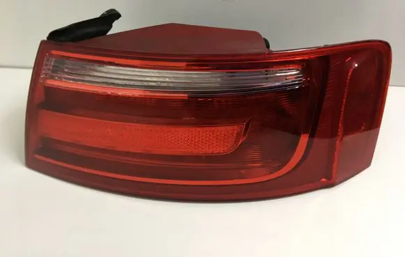Audi A5 8T 8F Rear/tail lights 8T0945096