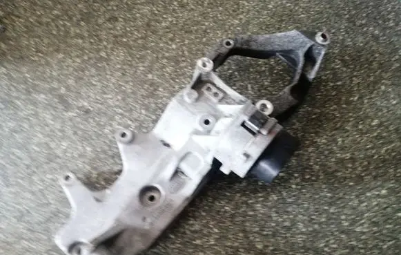 Generator/alternator bracket