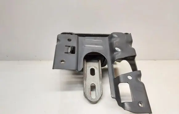 Citroen C4 Cactus Engine mount bracket