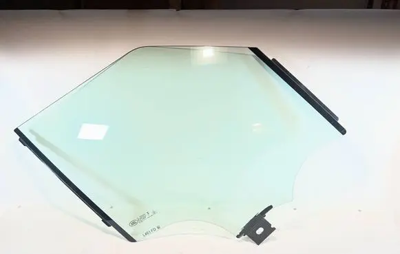 Land Rover Range Rover Sport L461 Front door window glass four-door SZYBADRZWIRANGE