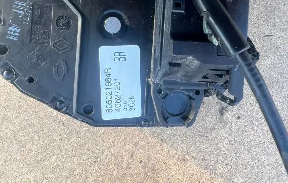 Renault Zoe Front door lock 805021984R