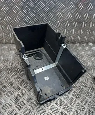 Battery box tray