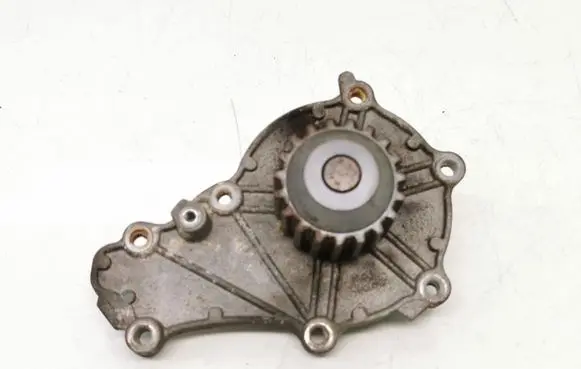 Ford Focus Water pump 18047WR