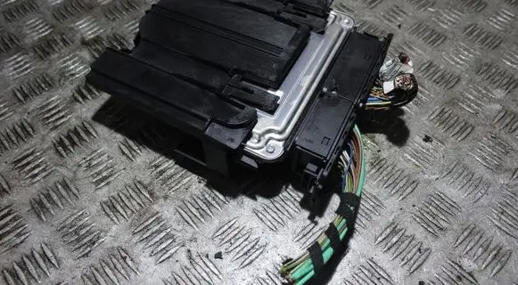 BMW 3 F30 F35 F31 Engine ECU kit and lock set 8518568