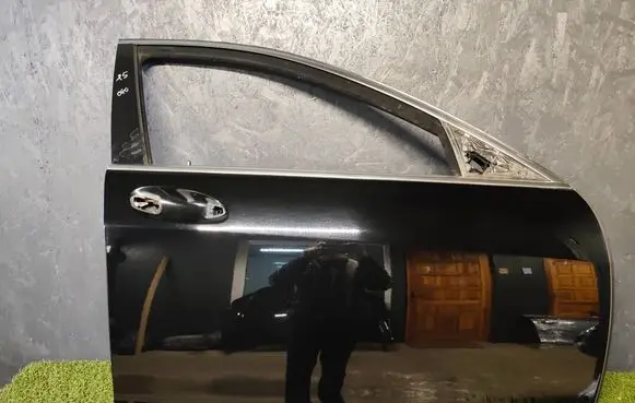 Mercedes-Benz S AMG W221 Front door C040