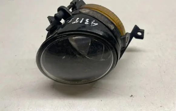 Volkswagen Touran I Front fog light 1T0941700C