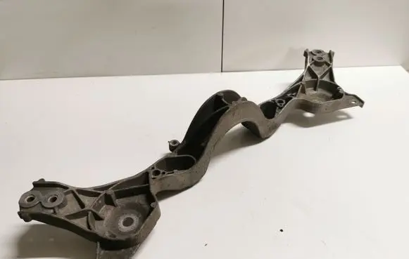 BMW X3 E83 Gearbox mounting bracket 3404621