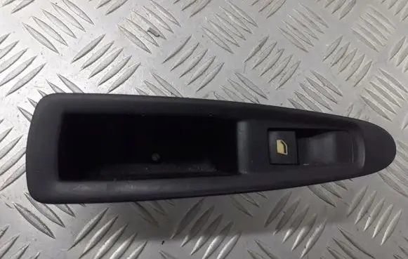 Citroen C4 I Quarter vent window switch 9650912777