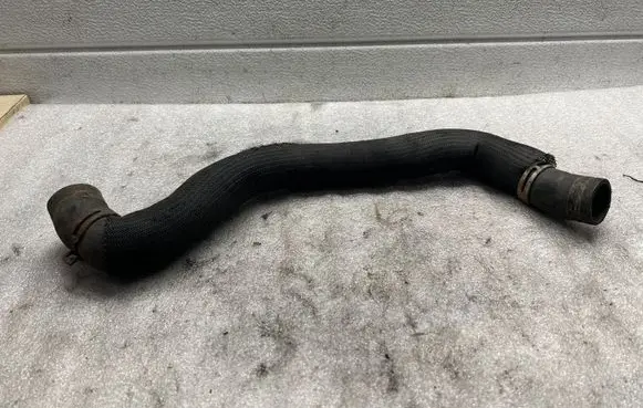 Volkswagen Cross Polo Engine coolant pipe/hose