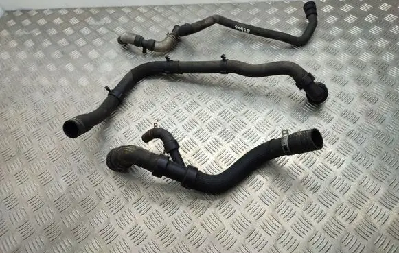 Land Rover Range Rover Evoque L538 Engine coolant pipe/hose