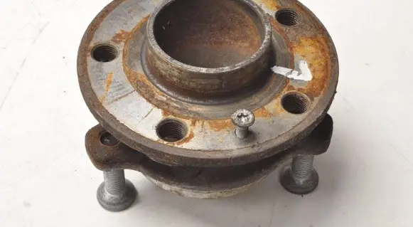Volvo S60 Rear wheel bearing hub 