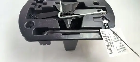 Renault Captur Tool set 995040911R