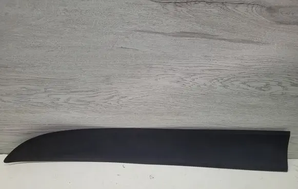 Porsche Macan (95B) Front door trim (molding) 95B837889F