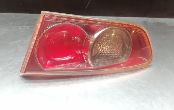 Tailgate rear/tail lights
