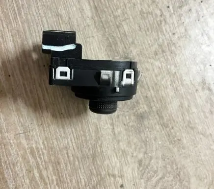 Wing mirror switch