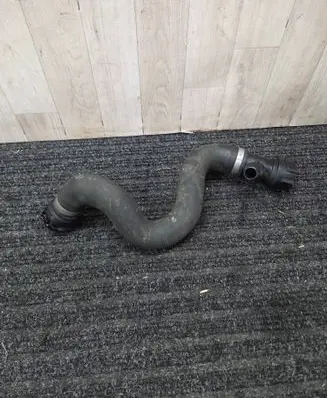BMW 3 F30 F35 F31 Engine coolant pipe/hose 8667356 17128667356