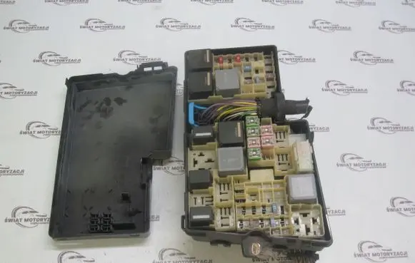 Ford Focus Fuse box set 14A076