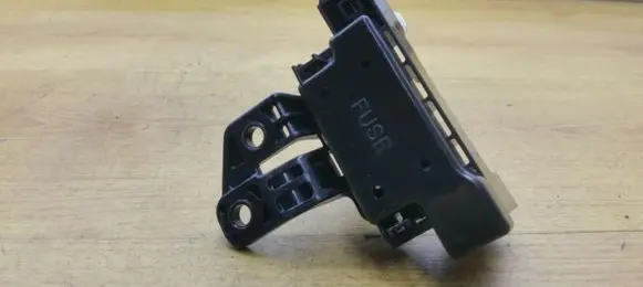 Toyota Avensis T250 Fuse module