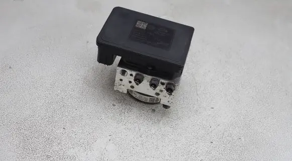 Audi A3 S3 8V ABS Pump 3Q0614517Q 3Q0907379Q 3Q0907379F