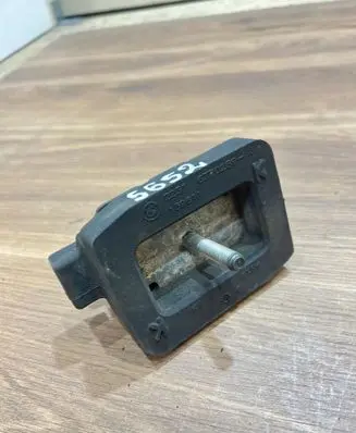 BMW 5 E60 E61 Gearbox mount 6770289