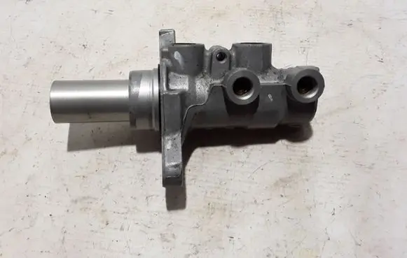 Chrysler Pacifica Master brake cylinder 68308763AB