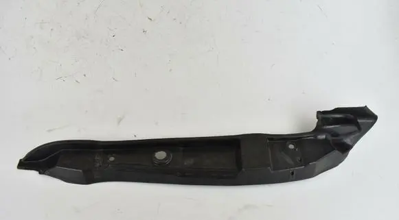 Audi Q5 SQ5 Fender end trim 8R082111C