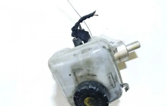Opel Zafira A Master brake cylinder