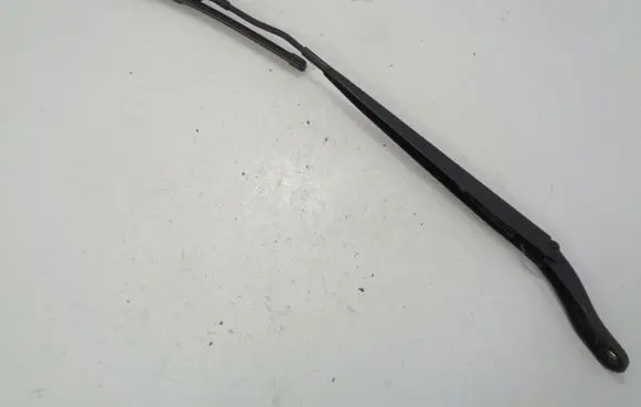 DS Automobiles 3 Crossback Front wiper blade arm 9822931880