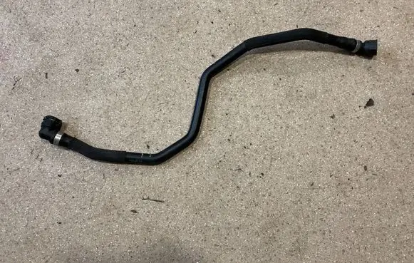 BMW 5 F10 F11 Engine coolant pipe/hose 8506091