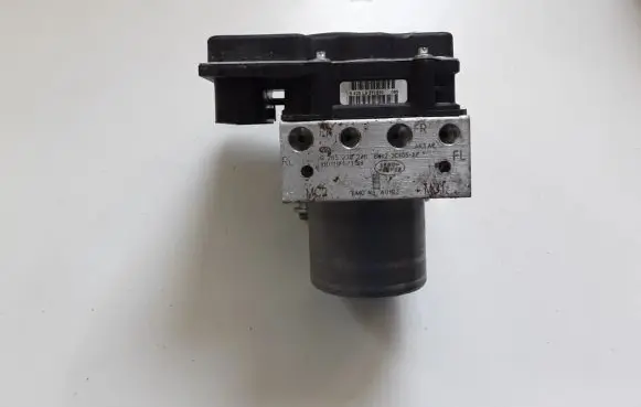 Land Rover Discovery 4 - LR4 ABS Pump 0265951675